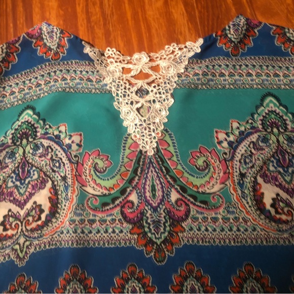 NorthStyle thin high low shirt 1X - Picture 5 of 6